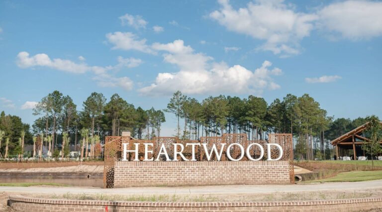 Heartwood at Richmond Hill Celebrates Ribbon Cutting at Chamber’s Business After Hours Event