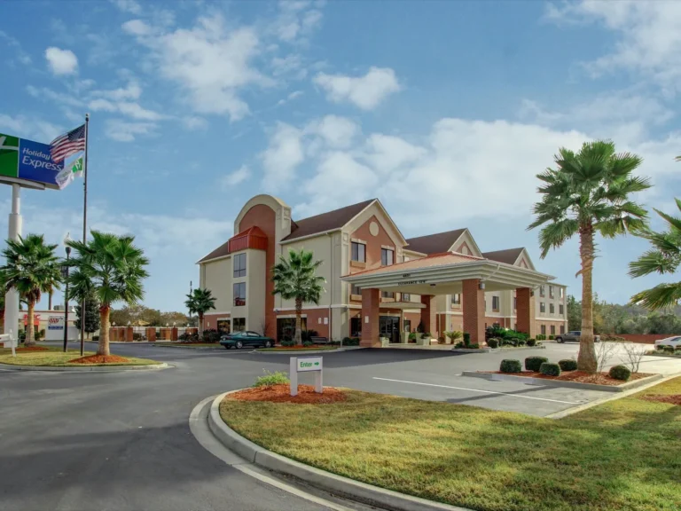 Holiday Inn Express Richmond Hill